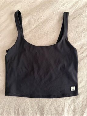 Vuori Black Athletic Top